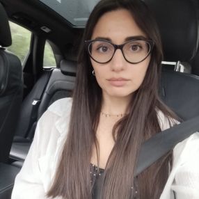 Elisabetta, Babysitter a Nettuno