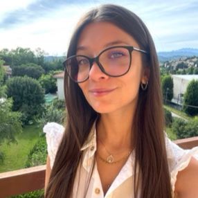 Chiara, Babysitter a Correzzana