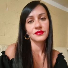 Veronica, Babysitter a Monastir