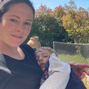 Gloria, Babysitter a Bientina