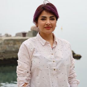 KATAUN, Babysitter in Trieste