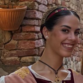 Giulia, Babysitter a Canale