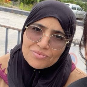 Salwa, Babysitter a Ardenno