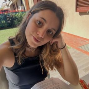 Mirea, Babysitter in Coccaglio