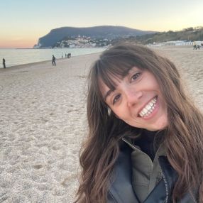 Lara, Babysitter a Castelfidardo