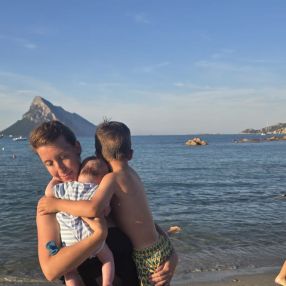 Elena, Famiglia a Sacile