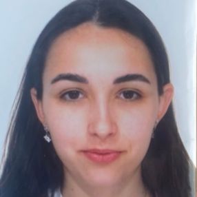 Anna, Babysitter a Provincia di Imperia