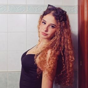 Sofia, Babysitter a Sanluri