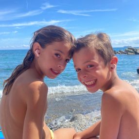 Elena, Famiglia a Genova