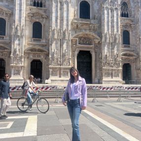 Mary, Babysitter a Agrate Brianza