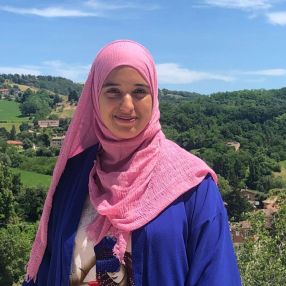 Asma, Babysitter a Ladispoli