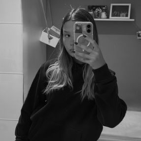 Greta, Babysitter a Gatteo A Mare