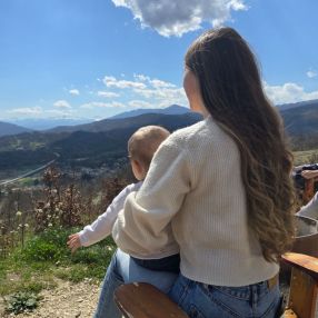 Vlada, Famiglia a Provincia di Pescara