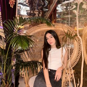 Asia, Babysitter a Pianello Val Tidone