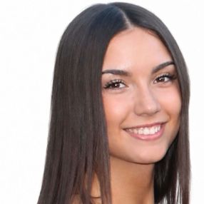 Giulia, Babysitter a Cremnago