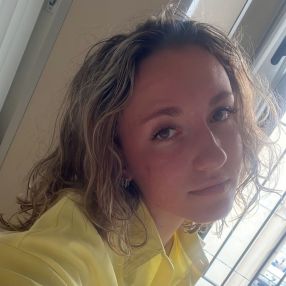 Alice, Babysitter a Induno Olona