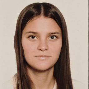 Giulia, Babysitter a Piano