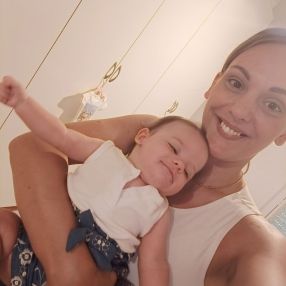 Viola, Famiglia a Rimini