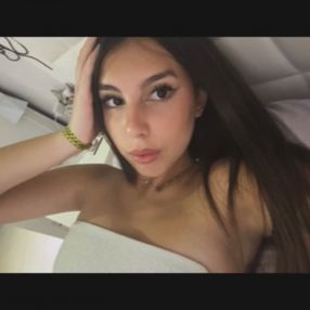 Asia, Babysitter a Vallefoglia
