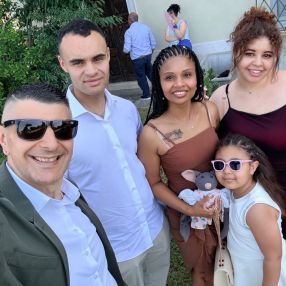 Antonino, Famiglia a Serle