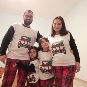 Emmanuela, Famiglia a Cremona