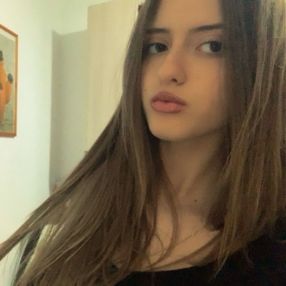 Jasmin, Babysitter a Città metropolitana di Catania
