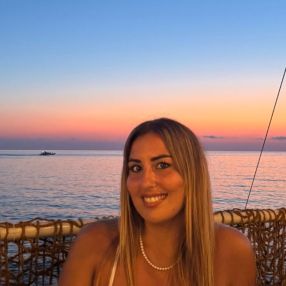 Martina, Babysitter a Misilmeri