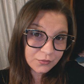 Domenica, Babysitter a Pezze di Greco