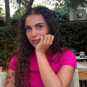 Giorgia, Babysitter a Dolzago