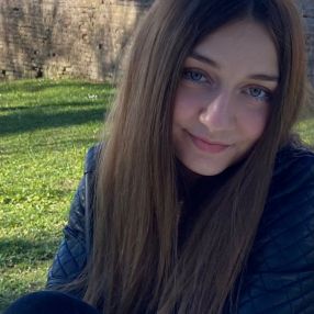 Giorgia, Babysitter a Santena
