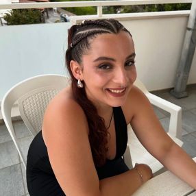 Elisa elena, Babysitter a Avigliano