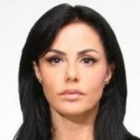 Mariela, Babysitter a Spezzano Albanese