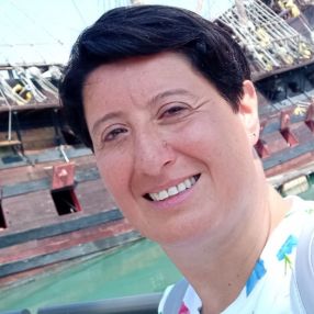 Emanuella, Babysitter a Andria