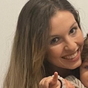 Elisa, Babysitter in Vitinia