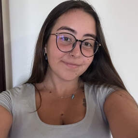 Vittoria, Babysitter in Druento