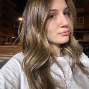 Isabelle, Babysitter in Polvica
