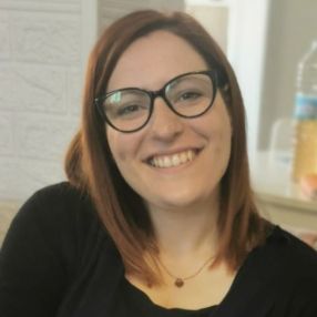 Laura, Babysitter a Nichelino