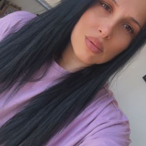 Ines, Babysitter a Crotone