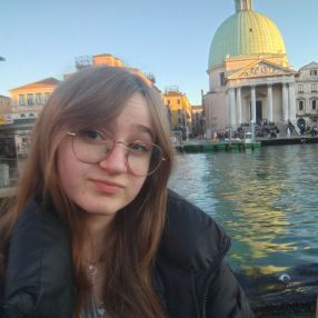 Chiara, Babysitter a Vago