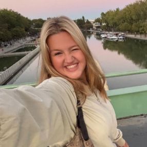Eva, Babysitter a San Martino