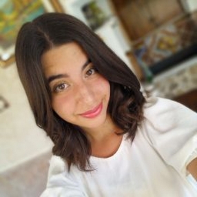 Rebecca, Babysitter a Belmonte Mezzagno