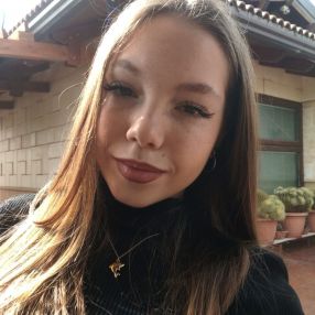 Sofia, Babysitter a Provincia di Taranto