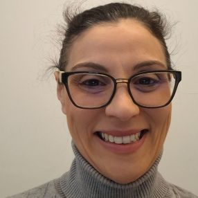 ROSA, Babysitter a Volla