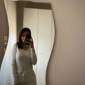 Elena, Famiglia a Alba