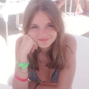 Anna, Babysitter a Sandrà
