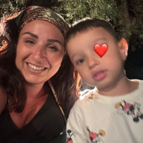 Assunta, Famiglia a Afragola