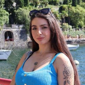 Elisa, Babysitter a Tavernerio