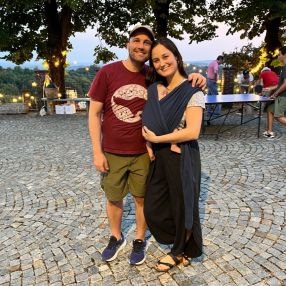 Thea, Famiglia a Roma