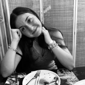 Giulia, Babysitter in Valderice