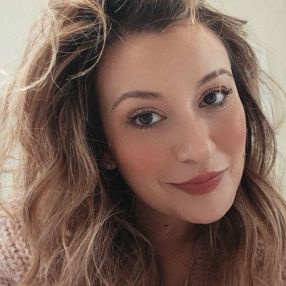 Simona, Babysitter a Valenzano